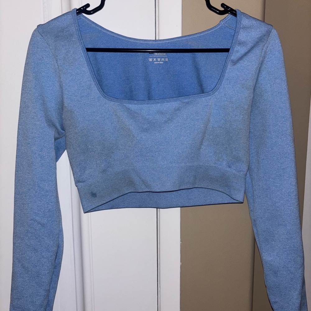 Workout Long Sleeve Crop Top